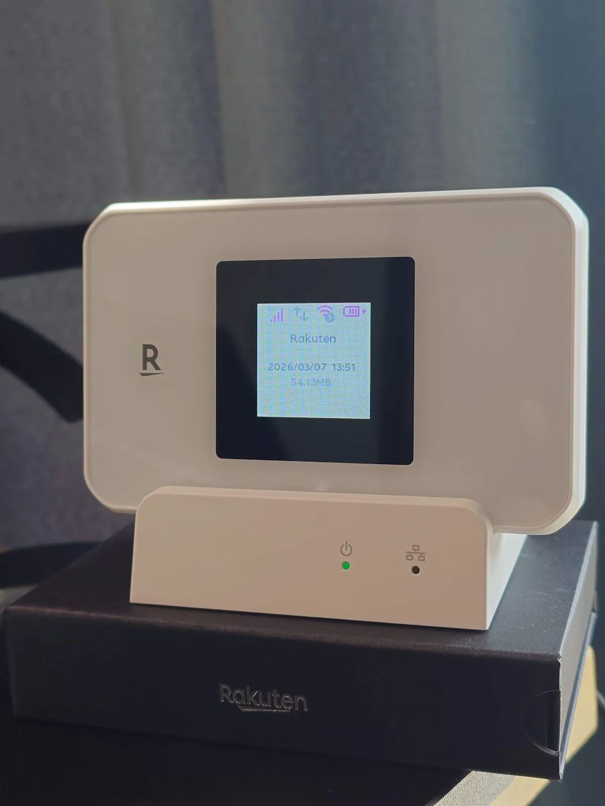 Rakuten WiFi Pocket 5Gレビュー｜Platinumとの違いと設定のしやすさを